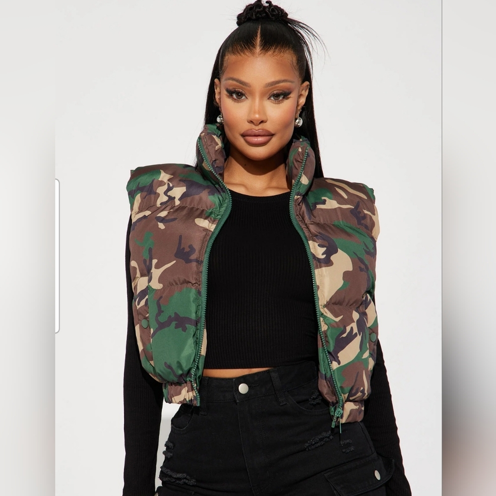BNWT Fashion  Nova " step up / puffer vest".